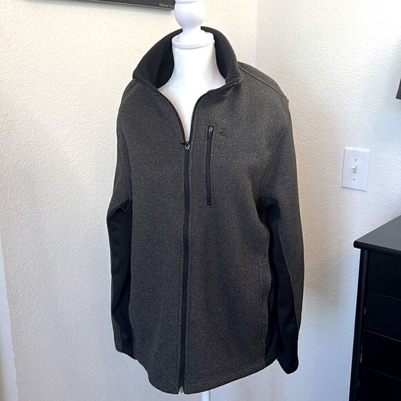 Men's Izod Perform Zipper Front Long Sleeve Jacket - Size M - Picture 1 of 11